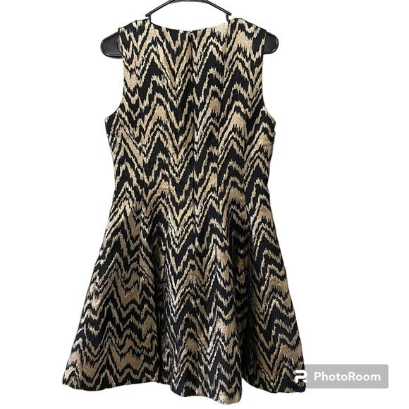 Vince Camuto Metallic Black & Gold Fit & Flare Cocktail Dress Sleeveless Size 6 - Picture 6 of 10